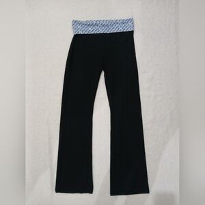 Victoria's Secret Vintage Y2K Foldover Flare Leggings~ In A Women's Size Medium♡